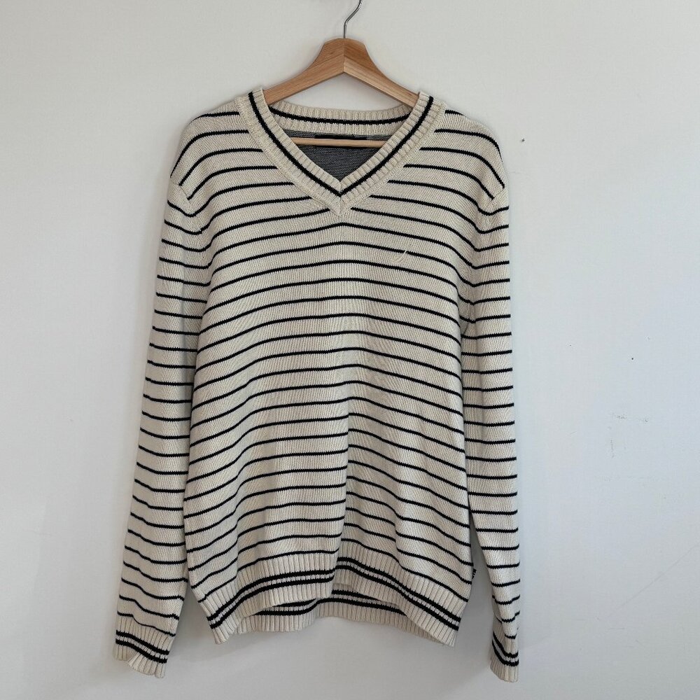 Navy and Off-White Striped Fisherman Aesthetic Knit V-Neck Sweater (Size Large)